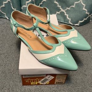 Chelsea Crew Retro Flats